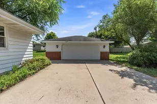 1534 N Holden St, Port Washington, WI 53074 - Photo 8
