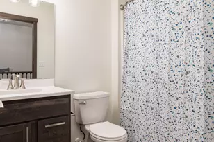 916 12th Ave, Onalaska, WI 54650 - Photo 14
