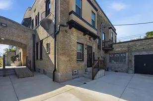 3514 N Port Washington Ave, Milwaukee, WI 53212 - Photo 4