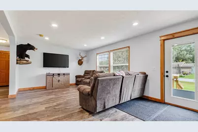 W8249  Woodview Dr, Onalaska, WI 54650 - Photo 12