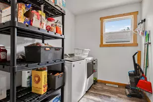 W8249 Woodview Dr, Onalaska, WI 54650 - Photo 24