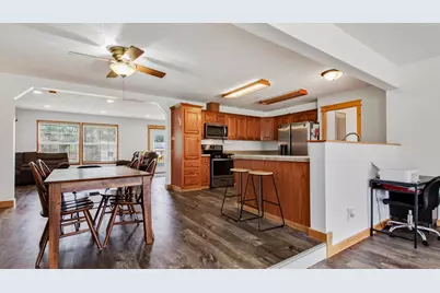 W8249  Woodview Dr, Onalaska, WI 54650 - Photo 2