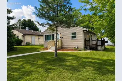 8208 W Keefe Ave, Milwaukee, WI 53222 - Photo 8