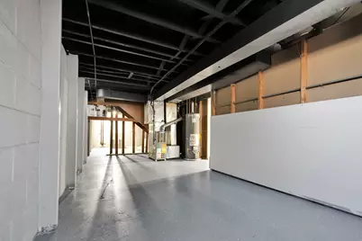 8208 W Keefe Ave, Milwaukee, WI 53222 - Photo 22