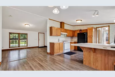 W8241  Woodview Dr, Onalaska, WI 54650 - Photo 2