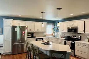 608 Fairfield Way, Waukesha, WI 53188 - Photo 6
