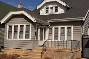 3716 W Branting Ln, Milwaukee, WI 53215 - Photo 16