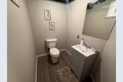 3716 W Branting Ln, Milwaukee, WI 53215 - Photo 14