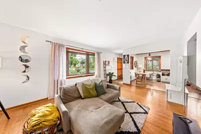 7001 W Burdick Ave, Milwaukee, WI 53219 - Photo 8