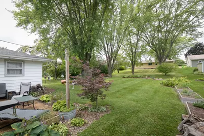 453  Grove St, Mayville, WI 53050 - Photo 30
