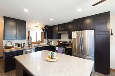 453  Grove St, Mayville, WI 53050 - Photo 6