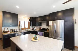 453 Grove St, Mayville, WI 53050 - Photo 6