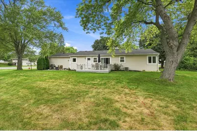 17265  Country Ln, Brookfield, WI 53045 - Photo 46