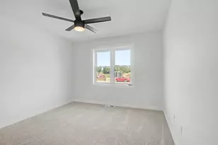 1618 Fox Glove St, Holmen, WI 54636 - Photo 24