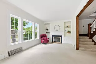 2205 N 71st St, Wauwatosa, WI 53213 - Photo 8
