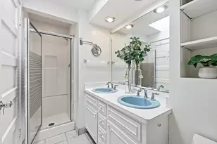 2205 N 71st St, Wauwatosa, WI 53213 - Photo 22