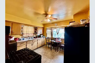 2857 N 49th St #2857A, Milwaukee, WI 53210 - Photo 10
