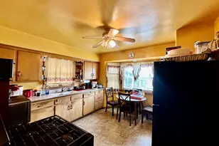 2857 N 49th St, Milwaukee, WI 53210 - Photo 10