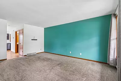 2070  Cliff Alex Ct #A, Waukesha, WI 53189 - Photo 8
