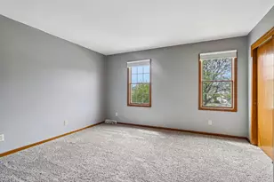 2070 Cliff-Alex Ct, Waukesha, WI 53189 - Photo 18