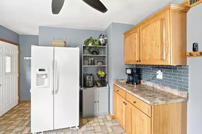 159 W Armour Ave, Milwaukee, WI 53207 - Photo 48