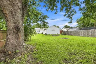 159 W Armour Ave, Milwaukee, WI 53207 - Photo 14