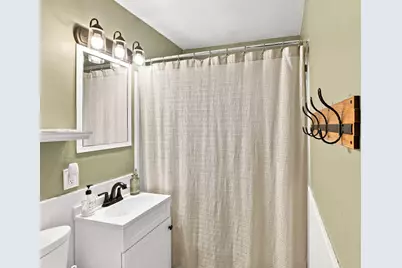 159 W Armour Ave, Milwaukee, WI 53207 - Photo 36