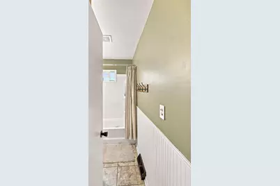159 W Armour Ave, Milwaukee, WI 53207 - Photo 26