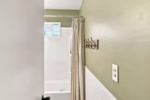 159 W Armour Ave, Milwaukee, WI 53207 - Photo 26