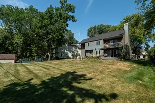10541 W Pine Ridge Rd, Greenfield, WI 53228 - Photo 36