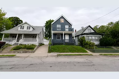 1554 W Chambers St, Milwaukee, WI 53206 - Photo 2