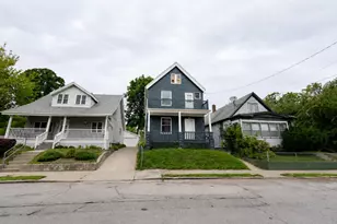 1554 W Chambers St, Milwaukee, WI 53206 - Photo 2