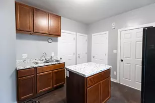 1554 W Chambers St, Milwaukee, WI 53206 - Photo 10