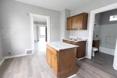 1554 W Chambers St, Milwaukee, WI 53206 - Photo 16