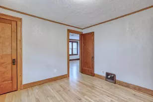 2225 S 82nd St, West Allis, WI 53219 - Photo 24