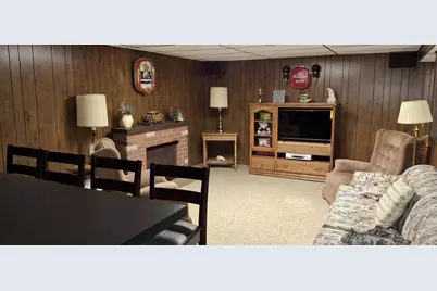 548  Oakwood Dr, Hartland, WI 53029 - Photo 26