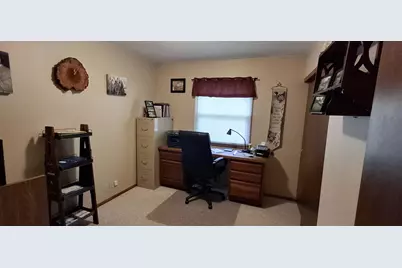 548  Oakwood Dr, Hartland, WI 53029 - Photo 14