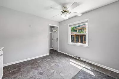 2935 S 93rd St, West Allis, WI 53227 - Photo 12