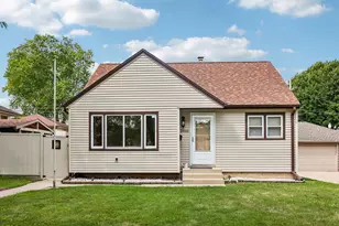 2935 S 93rd St, West Allis, WI 53227 - Photo 2