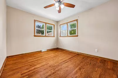 2935 S 93rd St, West Allis, WI 53227 - Photo 20