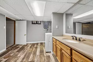 2935 S 93rd St, West Allis, WI 53227 - Photo 32