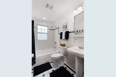 1329 N 70th St, Wauwatosa, WI 53213 - Photo 18