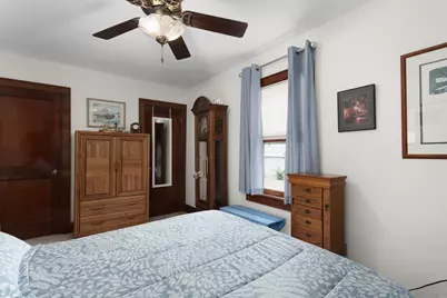 1329 N 70th St, Wauwatosa, WI 53213 - Photo 14