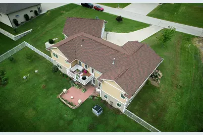 W3822  Highland Dr, Greenfield, WI 54601 - Photo 24