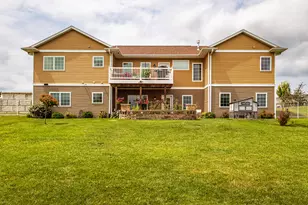 W3822 Highland Dr, Greenfield, WI 54601 - Photo 4