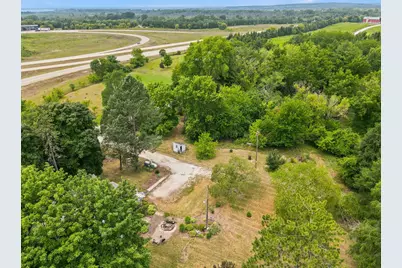 N1360  Deerpath Rd, Koshkonong, WI 53538 - Photo 40
