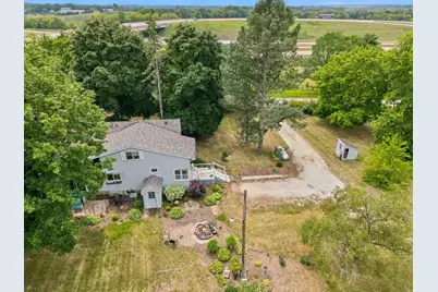 N1360  Deerpath Rd, Koshkonong, WI 53538 - Photo 44