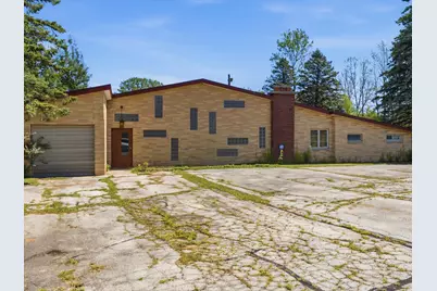1801  Johnston Dr, Manitowoc, WI 54220 - Photo 2
