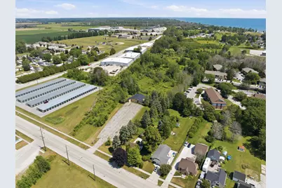 1801  Johnston Dr, Manitowoc, WI 54220 - Photo 22