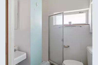 1801  Johnston Dr, Manitowoc, WI 54220 - Photo 20